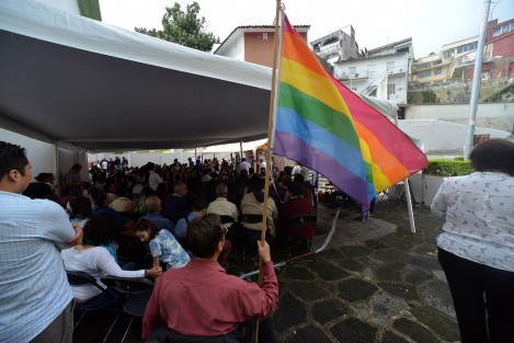 En compañía de diputados federales y locales, la legisladora de MORENA por el Distrito XI de Xalapa, Tanya Carola Viveros Cházaro  rindió su primer informe de labores en el emblemático barrio de Xallitic de esta ciudad capital.