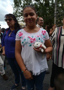 Como ya es tradición desde hace algunos años, en la iglesia de San José, de la capital veracruzana, con motivo de las fiestas de San Francisco de Asís, patrono de los animales, plantas, y ecologistas, se llevó a cabo la bendición de animales.
