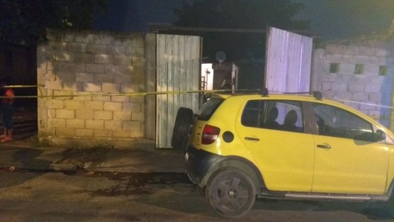 La noche de este miércoles un chatarrero resultó herido al ser baleada su casa y también taller por desconocidos que viajaban en una motocicleta.