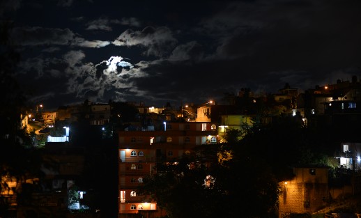La luna de cosecha de este año se levantará hoy 5 de octubre. Esto es inusual porque la luna de cosecha aparece a menudo en septiembre. 