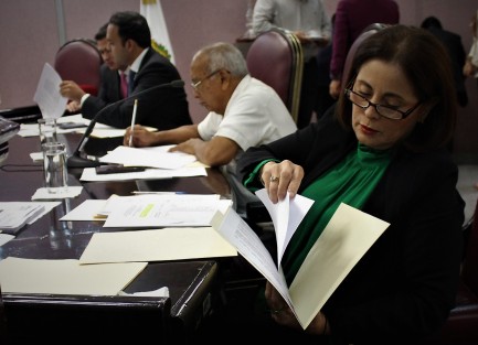 La diputada Miriam Judith González Sheridan presentó un anteproyecto con Punto de Acuerdo a fin de exhortar al Instituto Veracruzano de Asuntos Indígenas a que implemente un diagnóstico, diseño y evaluación sectorial de los programas y acciones encaminadas a reducir la pobreza y carencias sociales en el municipio de Uxpanapa. 