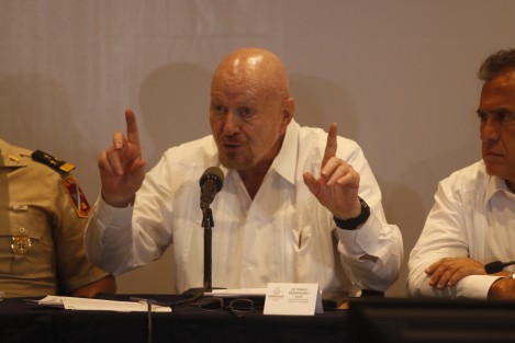 El titular del Consejo Nacional Contra las Adicciones, Manuel Mondragón y Kalb,dijo que en los últimos años la edad de inicio en consumo de drogas ha disminuído, hay casos importantes de menores de 10 y 11 años. En cuanto a sexos la diferencia en consumo hace 10 años era de 6 hombres por una mujer, actualmente es 1 a 1. 