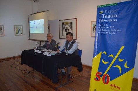 El Director de  Facultad de Teatro de la UV, Arturo Meseguer Lima, y el Director de Difusión Cultural,   Rodolfo Mendoza Rosendo, informaron sobre los pormenores del 26 Festival de Teatro universitario, a realizarse del 14 al 22 de octubre en la Sala Dagoberto Guillaumin, del Teatro del Estado, en la ciudad de Xalapa.  