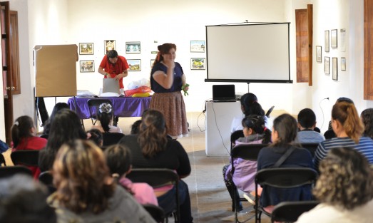 En el Centro Recreativo Xalapeño se celebró el Día Internacional de la Niña, con talleres, cuentacuentos y titiriteros, además de que hubo sorpresas para la niñas. 