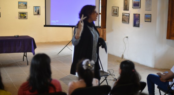 En el Centro Recreativo Xalapeño se celebró el Día Internacional de la Niña, con talleres, cuentacuentos y titiriteros, además de que hubo sorpresas para la niñas. 