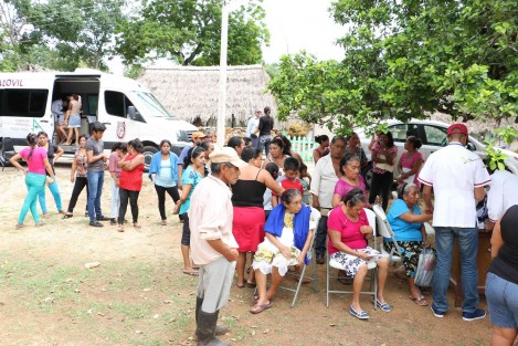 Todo listo en la jornada médica con homeópatas y alópatas del IPN, la cual se lleva a cabo en ciudad de Tlapacoyan.
