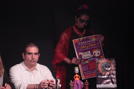 Autoridades municipales en conferencia de prensa anunciaron las diferentes actividades que realizarán con artistas locales para celebrar las festividades del Día de Muertos, muestras gastronómicas y presentaciones teatrales en panteones y parques de la ciudad serán el atractivo en los próximos días.