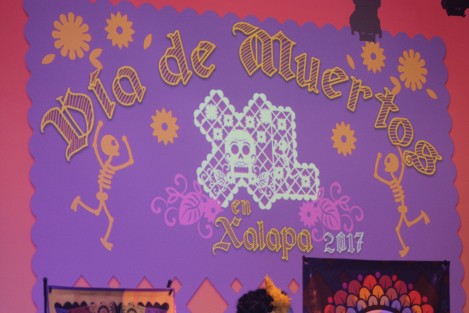 Autoridades municipales en conferencia de prensa anunciaron las diferentes actividades que realizarán con artistas locales para celebrar las festividades del Día de Muertos, muestras gastronómicas y presentaciones teatrales en panteones y parques de la ciudad serán el atractivo en los próximos días.