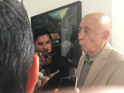 Previo a la presentación de su libro Rompeolas III, Ignacio González Rebolledo habló en entrevista del incremento de la violencia, que antes aparecía en los medios por allá en un pedacito como nota roja, mientras ahora ocupa las planas principales. Esto derivado de la pérdida de valores, en donde ya no sabemos si es la propia autoridad la que delinque. 