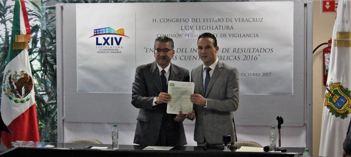La LXIV Legislatura de Veracruz, a través de la Comisión Permanente de Vigilancia, presidida por el diputado Juan Manuel de Unánue Abascal, recibió del titular del Órgano de Fiscalización Superior del Estado (ORFIS) el Informe de Resultados de la Cuenta Pública 2016, en cumplimiento al artículo 51 de la Ley de Fiscalización Superior y Rendición de Cuentas del Estado. 