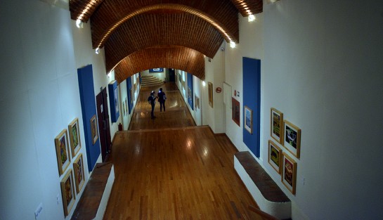La exposición Percepciones, del artista cubano Lázaro Graciase, se encuentra en el Ágora de la Ciudad; la cual contiene imágenes plásticas, fotográficas, publicitarias y comunicacionales de todo tipo.  