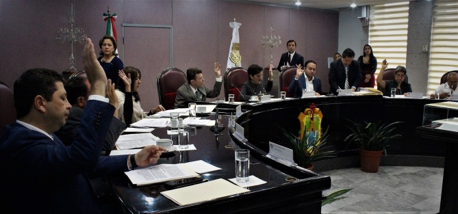La Diputación Permanente de la LXIV Legislatura de Veracruz convocó a la sexta sesión extraordinaria a celebrarse el próximo 31 de Octubre a las 11:00 horas en el Recinto Oficial en la que tratarán diez puntos, entre los que destacan la aprobación de los Dictámenes con Proyecto de Ley del Sistema Estatal Anticorrupción para el Estado y el del Informe de Resultados de la Cuenta Pública, correspondiente a 2016.