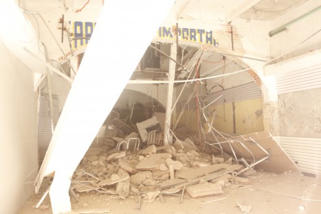 El delegado del INAH, Esteban Rodríguez, aseguró que se está realizando el peritaje sobre la causa que originó el colapso de un edificio en la avenida 5 de Mayo de la ciudad de Veracruz. Además, el funcionario indicó que existen 80 edificios en riesgo de colapsar en el primer cuadro del centro histórico del Puerto. 