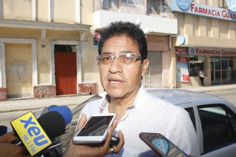 El delegado del INAH, Esteban Rodríguez, aseguró que se está realizando el peritaje sobre la causa que originó el colapso de un edificio en la avenida 5 de Mayo. Además, el funcionario indicó que existen 80 edificios en riesgo de colapsar en el primer cuadro del centro histórico. 