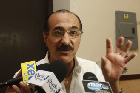 Pérez Fraga inforrmó que la Asociación Sindical de Trabajadores y Transportistas Veracruzanos(ASTTAV) postulará otra candidata; mientras que María Debernardi ofrecerá una rueda de prensa en unos días. 