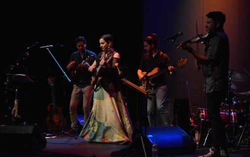 Por más de dos horas la cantautora Marta Gómez se presentó en Teatro del Estado como parte  del 8º Festival  Internacional JazzUV,  donde interpretó algunos de sus éxitos como: Para la Guerra Nada, Ritualitos, y Carnavaleando, entre otros.
