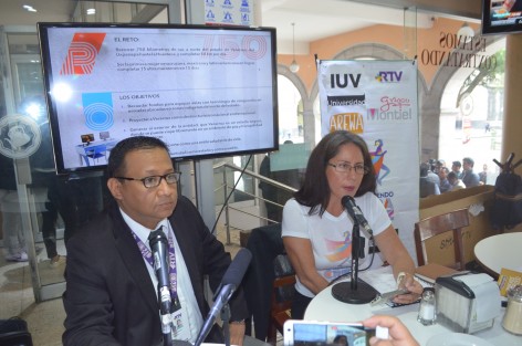 La deportista de alto rendimiento María Fernanda D´oporto Romero, infrmó del gran reto que llevará a cabo denominado <em>Recorriendo Veracruz</em>, en el cual pretende atravesar diversos municipios del estado en distancias de 50 kms diarios durante 15 días. La finalidad es recaudar fondos para equipar escuelas en zonas indígenas y de paso hacer promoción a la entidad veracruzana.