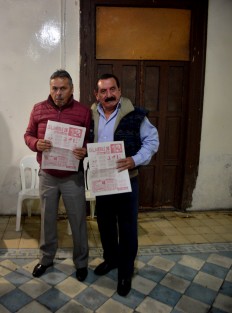 Periodistas Unidos de Coatepec encabezados por Alfonso Mora Chama presentaron las tradicionales calaveras literarias  dedicadas a personajes de Coatepec y la región.