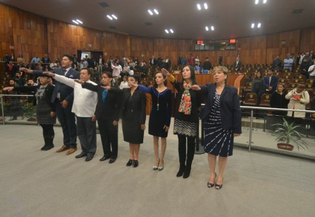 Ante el Pleno de la LXIV Legislatura de Veracruz rindieron la protesta de ley los ciudadanos Lilia del Carmen García Montaner, Rafael Pérez Pitalúa, Amanda del Carmen González Córdoba, Aracely Salcedo Jiménez, René Palmero Andrade, Minerva Sauza Arzola, Itzel Villa Sánchez y Gloria López Mora, como integrantes de la Asamblea Consultiva de la Comisión Ejecutiva Estatal de Atención a Víctimas.
