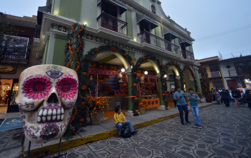 Uno de los sitios en donde son más vistosos los festejos de Todos Santos, es en Naolinco, donde celebran La Cantada.