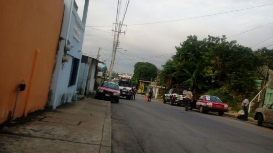En el interior de bolsas negras, fue encontrado el cadáver de una persona, la mañana de este viernes en la colonia Emiliano Zapata de Coatzacoalcos, Ver.. Hasta el momento se ha informado que se trata de una persona joven del sexo masculino.