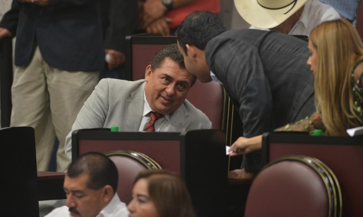 La Mesa Directiva de la LXIV Legislatura de Veracruz, que guiará los trabajos del periodo comprendido del 5 de noviembre de 2017 al 4 de noviembre de 2018 quedó integrada por la diputada María Elisa Manterola Sainz (PAN), presidenta; Dulce María García López (PRD), vicepresidenta y el legislador Ángel Armando López Contreras (PRI), como vocal.