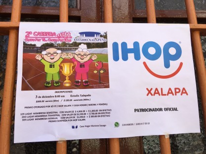 La Casa Hogar del Adulto Mayor, Mariana Sayago, invita a público en general a participar en la convivencia carrera - caminata Corre por ti...corre por ellos, el próximo 3 de diciembre en el Estadio Xalapeño. Habrá premios y un momento de convivencia familiar, como parte de las actividades de inclusión social de los adultos mayores de ese centro. 