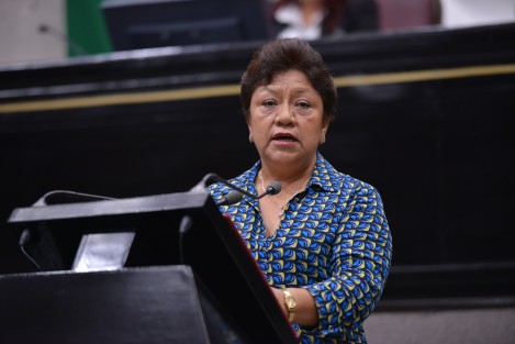 La diputada Águeda Saldado Castro, integrante del Grupo Legislativo de Morena, presentó la iniciativa con proyecto de decreto que reforma la Ley de Educación del Estado de Veracruz, a fin de generar políticas públicas con el ánimo de elaborar y difundir diversos mecanismos de seguridad pública y protección civil para actuar ante cualquier fenómeno natural que se presente en el Estado.
