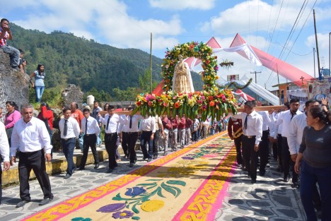 La festividad de la Virgen de los Remedios, en Ixhuacán de los Reyes, es todo un acontecimiento para la población.
