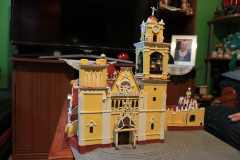 Catedral, El Calvario, San José, El Beaterio, La Piedad y otras de las iglesias de Xalapa, podrán ser admiradas en pequeño, en el Centro Recreativo Xalapeño, el próximo 19 de Noviembre, gracias a las maquetas elaboradas por Rafael Aguilar González. 