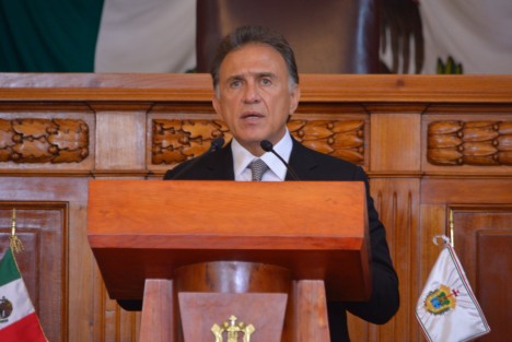 El Gobernador Miguel Ángel  Yunes Linares, acompañado por algunos de los integrantes de su gabinete, habló sobre el presupuesto de egresos del 2018, el cual aseguró, será utilizado de manera correcta en rubros prioritarios como seguridad, salud y educación.