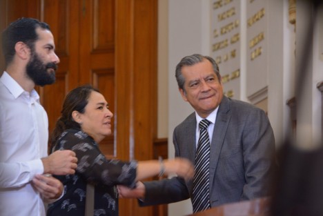 El Gobernador Miguel Ángel Yunes Linares, acompañado por algunos de los integrantes de su gabinete, habló sobre el presupuesto de egresos del 2018, en el cual se ejercerá un total de 113 mil 654 millones de pesos; y el cual aseguró, será utilizado de manera correcta en rubros prioritarios como seguridad, salud y educación.