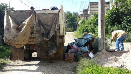 En consecución al programa de descacharrización en calles y avenidas de la demarcación municipal, este sábado 11, personal del Departamento de Regulación y Control Sanitario realizará labores de limpieza en El Castillo.