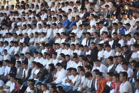 Durante el sorteo del Servicio Militar Nacional Clase 1999 anticipados y remisos, se presentaron 2 mil 348 jóvenes conscriptos, de los cuales mil 490 pertenecen a la clase 1999, 67 a los anticipados y 827 a los remisos.
