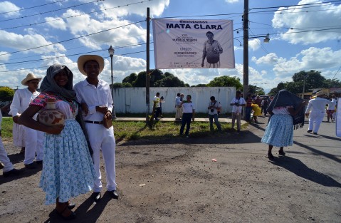 Mata Clara, municipio de Cuitláhuac, es sede del Encuentro de Pueblos Negros, donde buscan el reconocimiento constitucional como una etnia propia, con identidad ancestral africana.

