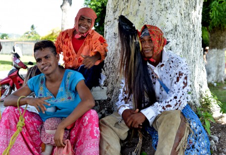Mata Clara, municipio de Cuitláhuac, es sede del Encuentro de Pueblos Negros, donde buscan el reconocimiento constitucional como una etnia propia, con identidad ancestral africana.

