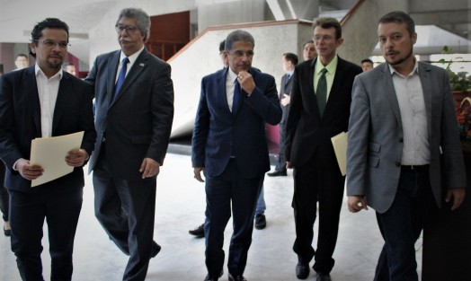 Este sábado, el titular de la Secretaría de Finanzas, Guillermo Moreno Chazzarini, acudió a comparecer ante diputados de la LXIV Legislatura de Veracruz, como parte de la Glosa del Informe de Gobierno de Miguel Ángel Yunes Linares.  