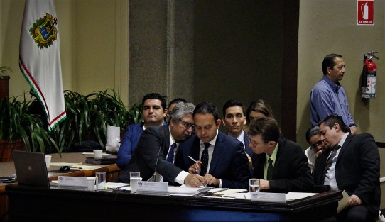 Este sábado, el titular de la Secretaría de Finanzas, Guillermo Moreno Chazzarini, acudió a comparecer ante diputados de la LXIV Legislatura de Veracruz, como parte de la Glosa del Informe de Gobierno de Miguel Ángel Yunes Linares.  