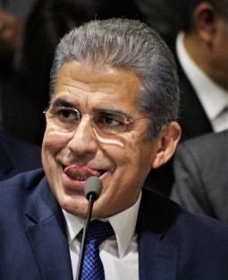 Este sábado, el titular de la Secretaría de Finanzas, Guillermo Moreno Chazzarini, acudió a comparecer ante diputados de la LXIV Legislatura de Veracruz, como parte de la Glosa del Informe de Gobierno de Miguel Ángel Yunes Linares. 