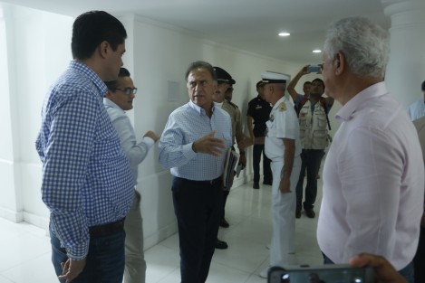 El gobernador de Veracruz, Miguel Ángel Yunes Linares, encabezó la reunión del Grupo Cordinación Veracruz, donde informó acerca de la detención en días recientes, de varios secuestradores, por parte de las diversas coorporaciones que integran el Grupo. 