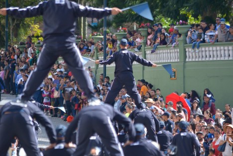 Para conmemorar el 107 aniversario de la Revolución Mexicana se realizó un desfile cívico, donde participaron deportistas de diversas disciplinas, caballería montada, escaramuzas y jóvenes entusiastas quienes con gran colorido portaron trajes típicos e interpretaron música Mexicana. 