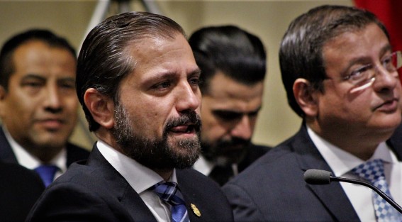 Durante su comparecencia, el titular de la SEDECOP, Zairick Morante, contestó que de acuerdo a información de la autoridad federal se tiene previsto, en la ZEE, una inversión de entre 4 mil hasta 12 mil millones de dólares en los primeros diez años. 