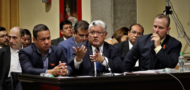 La LXIV Legislatura de Veracruz recibió, con motivo de la Glosa del Primer Informe de Gobierno, la comparecencia del titular de la Secretaría de Desarrollo Agropecuario, Rural y Pesca (SEDARPA), Joaquín Rosendo Guzmán Avilés, quien informó sobre las actividades desarrolladas durante este año en las que destacó el orden administrativo en la entrega de los apoyos y programas destinados al campo.