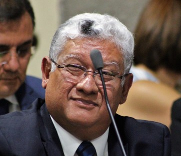 La LXIV Legislatura de Veracruz recibió, con motivo de la Glosa del Primer Informe de Gobierno, la comparecencia del titular de la Secretaría de Desarrollo Agropecuario, Rural y Pesca (SEDARPA), Joaquín Rosendo Guzmán Avilés, quien informó sobre las actividades desarrolladas durante este año en las que destacó el orden administrativo en la entrega de los apoyos y programas destinados al campo.