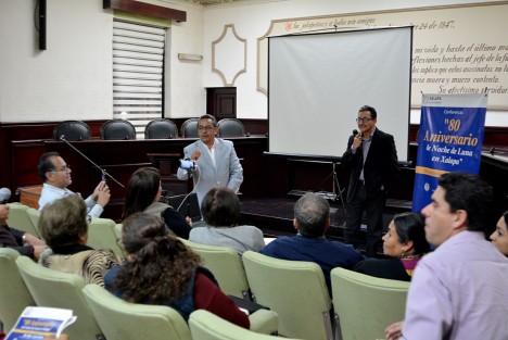 La emblemática canción Noche de luna en Xalapa compuesta por el maestro Juan S. Garrido en una de sus visitas a esta ciudad, es un tema que forma parte de la identidad del xalapeño, una joya de la lírica veracruzana, aseguró el investigador Enrique Salmerón Córdoba.
