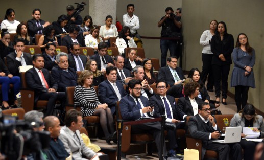 Con un discurso muy similar al de todo los demás secretarios del cambio, Domínguez Armengual justificó que no han podido hacer mucho ya que encontraron saqueada la secretaría a su cargo. 