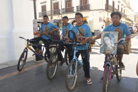 Un grupo de peregrinos católicos mayas, realizaron una procesión que inició en Yucatán y finalizó en la Catedral de Nuestra Señora de la Asunciòn. Los fieles guadalupanos hicieron un recorrido que duró una semana.