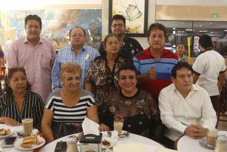 Un grupo de priistas encabezados por Maruchi Bravo Pagola, encarcelada durante el gobierno de Javier Duarte, anunció la conformación del <em>Frente Renovador Veracruzano</em> que buscará como primera acción cambiar la dirigencia municipal del llamado partido tricolor. 