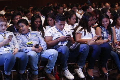 Horacio Zarate Avecedo, Presidente del Consejo Mexicano de Enérgia y Petroquímica, impartió la conferencia <em>Foro de Energía Gas y Petróleo</em>, dentro de las actividades del Congreso Veracruzano de Gas Energía y Petroleo.
