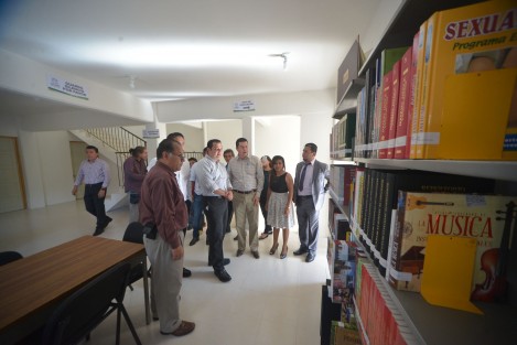 El alcalde Américo Zúñiga Martínez entregó apoyos e inauguró obras por más de 5 millones de pesos en beneficio de las Congregaciones de Chiltoyac y 6 de Enero.